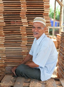  Zamhur poses in his workshop. (JP/Arief Suhardiman) 